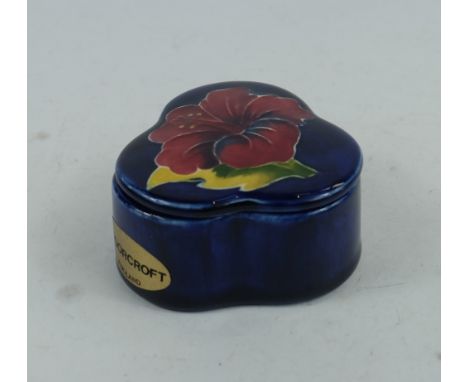 Moorcroft clover shaped trinket box hibiscus on blue (with box)