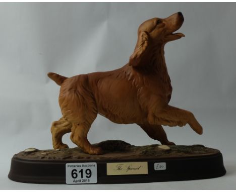 Beswick Spaniel on ceramic plinth 2980 in golden matt colourway 