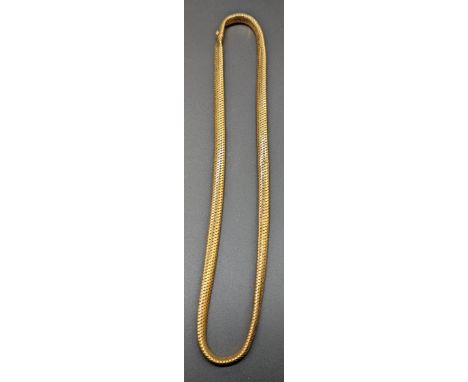 An 18ct gold necklace chain, French marks to clasp, 31g, L.46cm W.0.6cm
