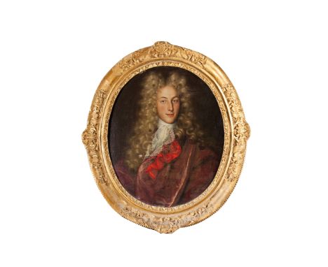 Ecole française de la fin du XVIIIème siècle “Portrait d’homme de qualité” Huile sur toile de forme ovale H : 73 cm ; L : 59 