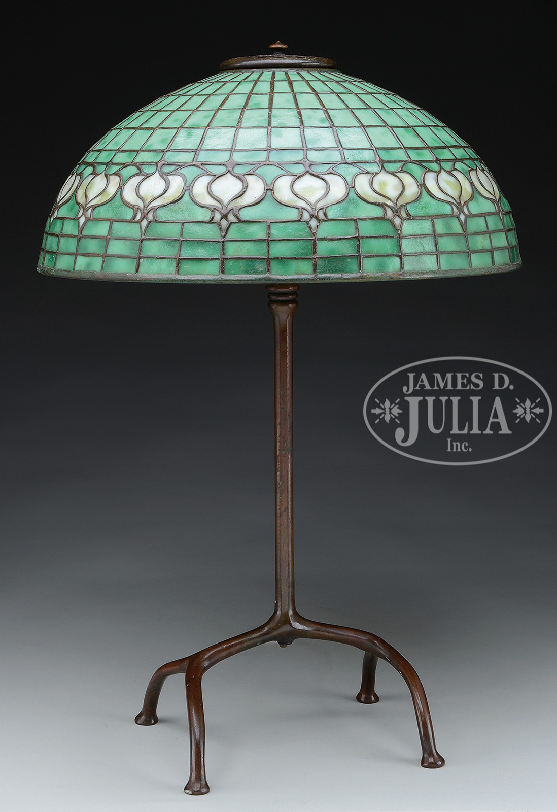 TIFFANY STUDIOS POMEGRANATE TABLE LAMP Tiffany Studios, Pomegranate table lamp