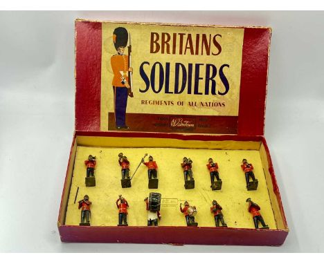 Britains - Set 27 - Line Infantry Band - Review Order [1919 version], comprising: Drum Major &amp; 11 x Marching Bandsmen Pla