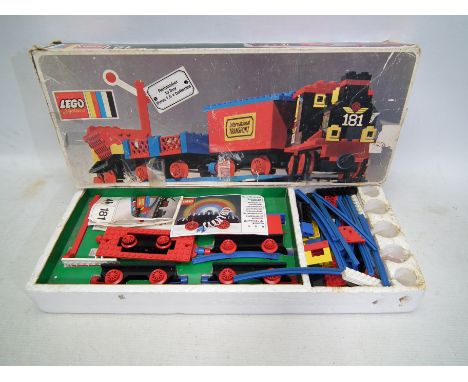 Lego System - A Lego System set 181 train, that appears to be loose in pieces they appear Good in a Very Playworn box. Items 