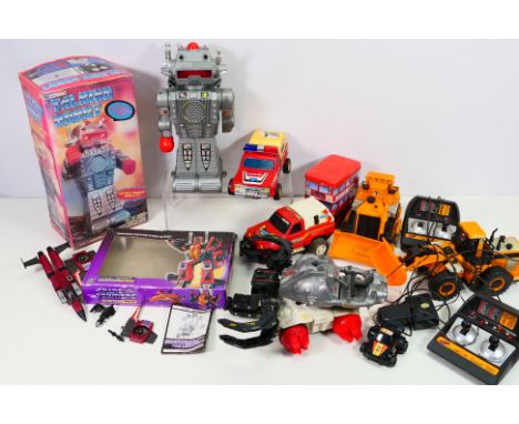 Hasbro - Cosmic - Others - A boxed vintage Hasbro Transformers Decepticon Thrust with a group of mainly unboxed plastic toys,