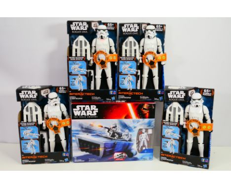 Star Wars - 4 x Rogue One Imperial Stormtroopers # B7098 and a First Order Snowspeeder # B3673. They appear Near Mint with mi