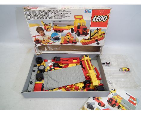 Lego Basic - A Lego Basic Set 740, a partially pre-built set that includes the original plastic inserts, and catalogue. The p