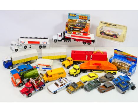 Corgi - Dinky - Matchbox - A collection of vehicles including a boxed Dinky Customized Range Rover # 203, unboxed Dinky AEC T