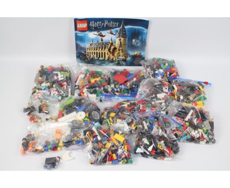 Lego - A mixed lot of various unboxed construction pieces and characters - Lot includes a Winnie The Pooh figure, a Dumbledor