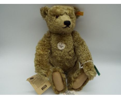 Steiff - a Classic 1929 mohair bear with growler, 42 cm" (high) yellow ear tag # 000751 and button in ear, other Steiff tags 