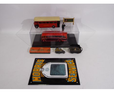 Tri-ang - Minic - Edicola - Morestone - Hornby - A collection of models including Tri-ang Minic single decker London Bus, Edi
