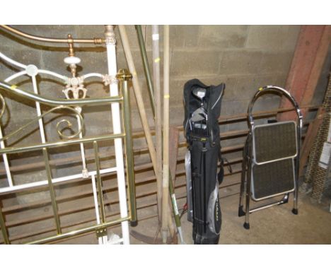A small quantity of long handled gardening tools 