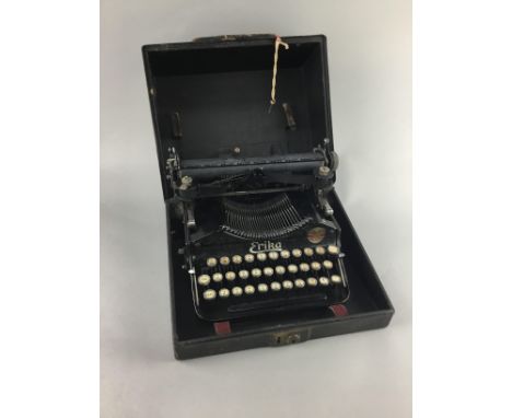 VINTAGE ERIKA TYPEWRITER
