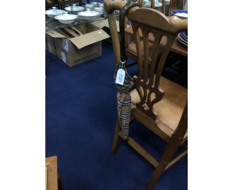 VINTAGE CHECK PATTERN UMBRELLA BY BURBERRY, 84cm long