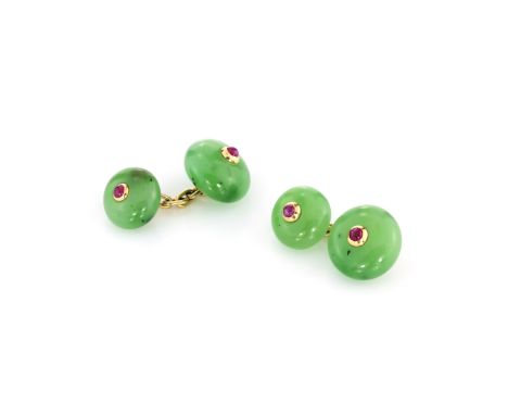 A PAIR OF JADEITE JADE AND RUBY CUFFLINKS each designed as two graduated connecting links comprising a polished jade cabochon