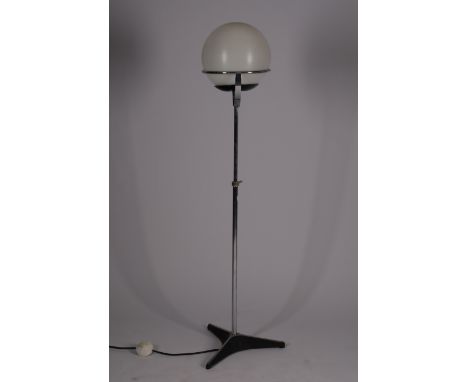 Stehlampe "Globe 2000", Entwurf Frank Ligtelijn (1933 - 1996), Ausführung RAAK, Mid Century, Niederlande, 1970er Jahre, kugel