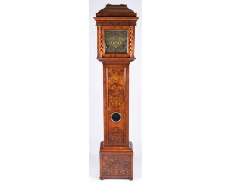 Bedeutende Bodenstanduhr, England, William and Mary, um 1685, Zifferblatt signiert "John Knibb Oxford No7", Gehäuse furniert 