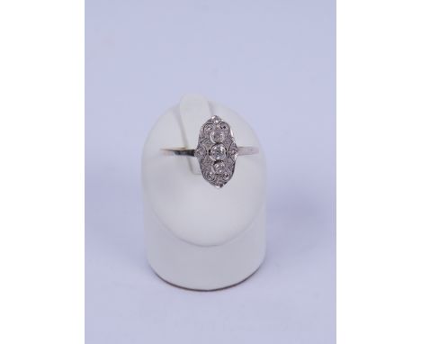Ring, Art Deco, 14kt Gelbgold, 3 Diamanten, Altschliff, ca. 2.2 g, RM 62