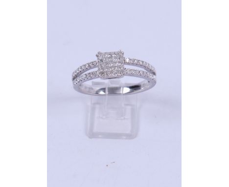 Ring, 18kt Weißgold, 57 Diamanten zus. ca. 0.47 ct., princess cut, ca. 3.92 g, RM 55