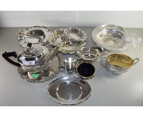 MIXED LOT OF SILVER PLATED WARES TO INCLUDE TEA SERVICE, HORS D'OEUVRES DISH, TRAYS ETC