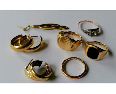 A yellow gold wedding band, size K, two signet rings (one cut), two pairs of earring and other scrap items, all hallmarked 9c
