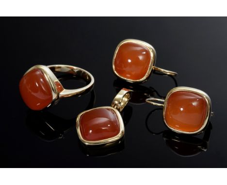 4 Diverse Teile moderner GG 585 Karneolschmuck: Ring (Gr. 56,5), Anhänger (2,6x1,7cm) und Paar Ohrhänger (2,3x1,5cm), zus. 19