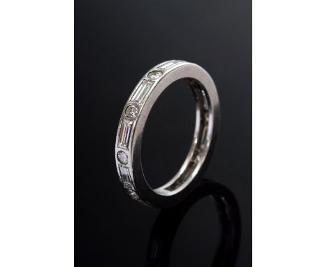 Feiner Platin 950 Memoire Ring mit Diamanten im Brillant-  und Baguetteschliff (zus. ca. 1.50ct/VSI-P1/W-CR), 3,7g, Gr. 52,5,