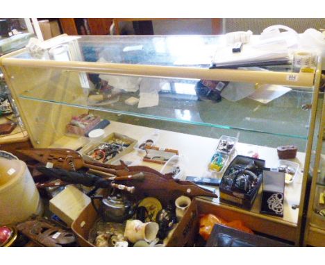 GLASS COUNTER. Glass counter with shelf  L ~ 180cm

THIS LOT CANNOT BE COLLECTED UNTIL 14TH JULY 