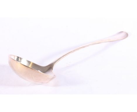 Edwardian silver soup ladle of rat tail pattern by Walker & Hall. Sheffield 1910. 8oz