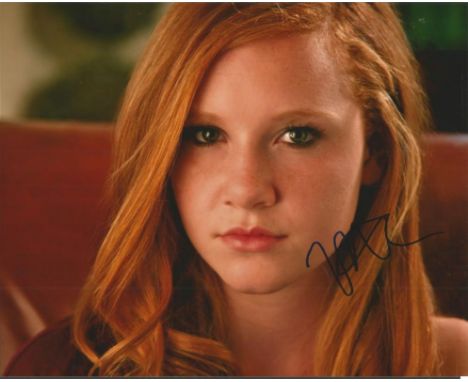 Madison Beatty signed 10x8 colour photo. American actress, known for her roles as Daisy Fuller in The Curious Case of Benjami