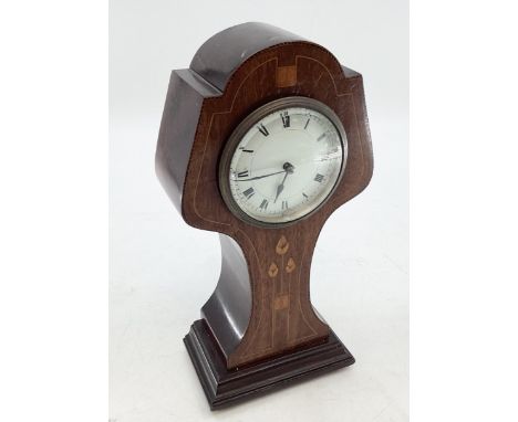 An early C20th mahogany inlaid mantel clock in the Art Nouveau style, 31cmH 