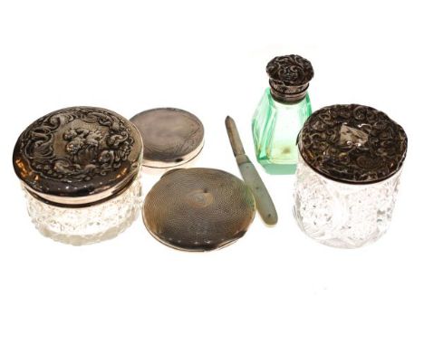 Assorted silver items to include; engine turned circular compact, Chester 1936 together with two early 20th Century silver li
