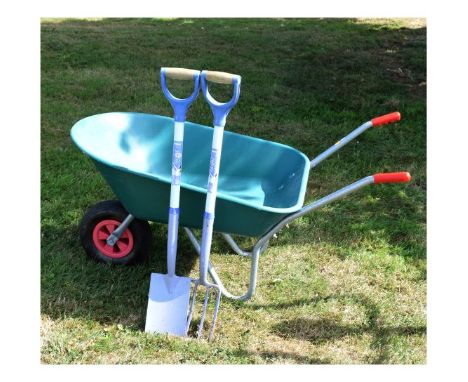 Garden Tools - Yeoman border fork and spade, together with a wheelbarrow having plastic body and pneumatic tyre   Condition: 