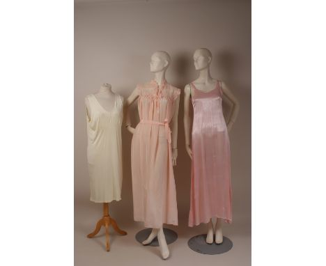 A MIXED LOT OF VINTAGE NIGHTGOWNS AND FABRIC   And a lace parasol.