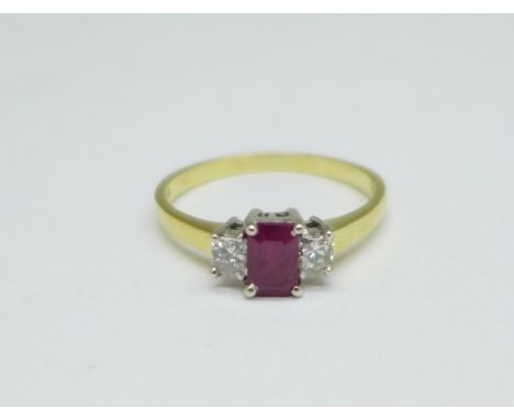 An 18ct gold, ruby and diamond ring, 3.4g, R 