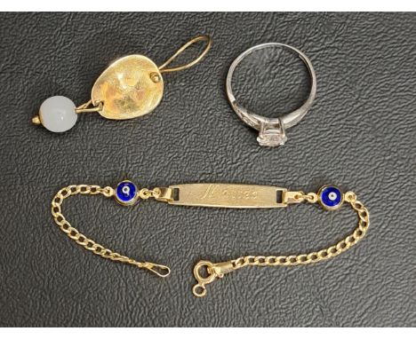 SMALL SELECTION OF GOLD JEWELLERYcomprising a CZ set ring in nine carat white gold, ring size O and approximately 1.5 grams; 