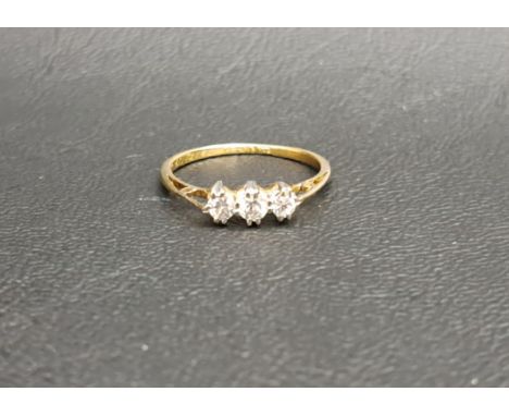 DIAMOND THREE STONE RINGthe graduated diamonds totalling approximately 0.25cts, on eighteen carat gold shank with platinum se