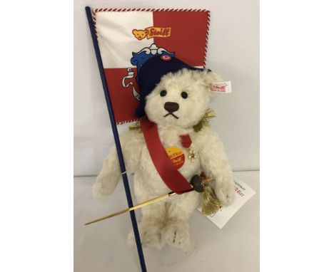 A limited edition Steiff Teddy Bear 'EroBärer Napoleon'. White label. EAN 674259. White mohair. Issued in 2002, #981/1500. Wi