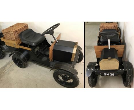 A model (approx. half scale) 3.5HP petrol engine Veteran Car with luggage rack and picnic basket. Briggs &amp; Stratton petro