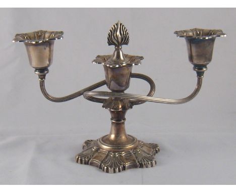 A modern silver 3-light candelabrum  by WTT & Co., Birmingham,1967 on hexafoil shell-cornered base, detachable flame finial, 