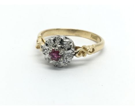 An 18ct gold ruby solitaire ring, approx 2.7g and approx size L-M.