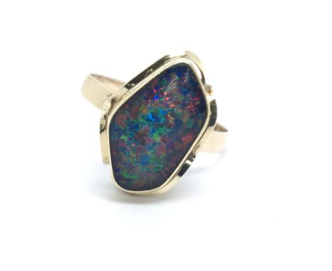 A 9ct gold black opal doublet ring, approx 2.7g and approx size N.