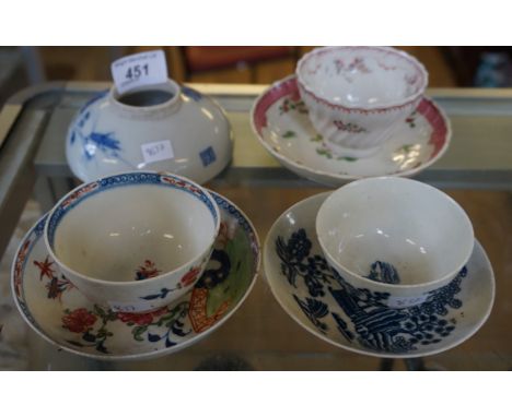 A quantity of ceramics to include a Chinese blue and white floral decorated pot together with a Worcester tea bowl and saucer