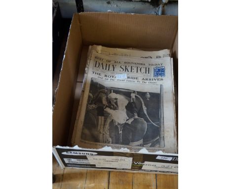 A quantity of approx 50 Daily Sketch newspapers.