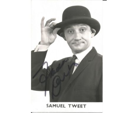 Freddie Parrotface Davies Signed Vintage Fanclub Postcard . Good Condition. All signed pieces come with a Certificate of Auth