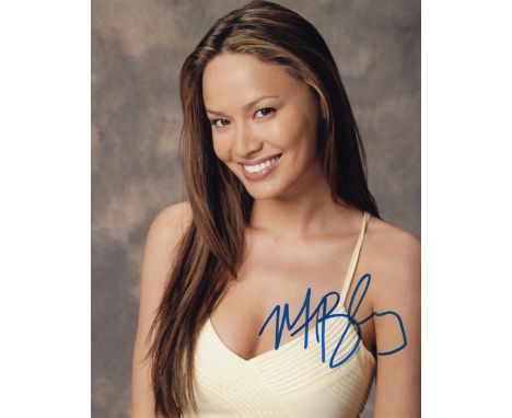 Blowout Sale! Terminator Moon Bloodgood hand signed 10x8 photo. This beautiful hand signed photo depicts Moon Bloodgood who i