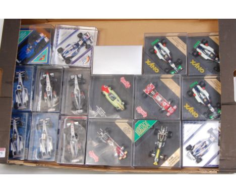 17 various plastic cased Minichamps, Onyx and Quartzo 1/43 scale diecasts, all F1 related, some boxes damaged, examples to in