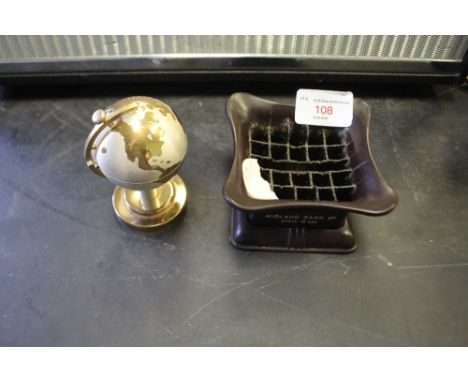 Bakelite Rencraft ashtray and globe lighter