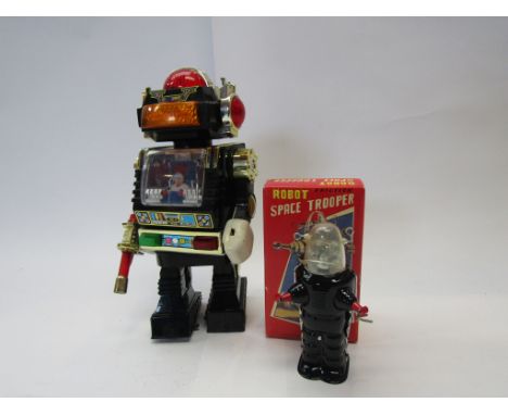 A 1985 battery powered plastic "Star Robot" by Son Al, Taiwan and a modern boxed tinplate Friction motor "Robot Space Trooper