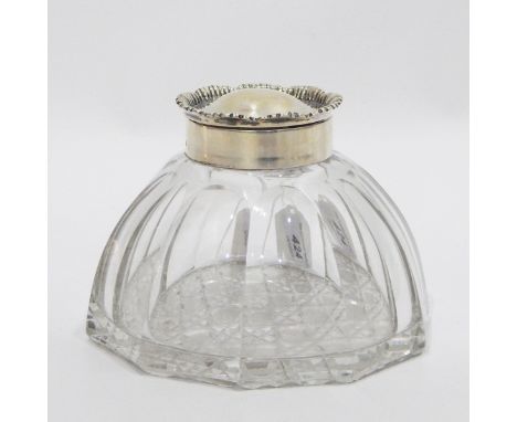 Early 20th century silver-mounted glass inkwell, gadrooned decorated lid to tapering glass base, London 1903, maker's mark wo