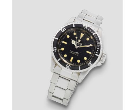 Rolex. A stainless steel automatic bracelet watch with gilt dialModel: SubmarinerReference: 5513Date: Circa 1966Movement: 26-